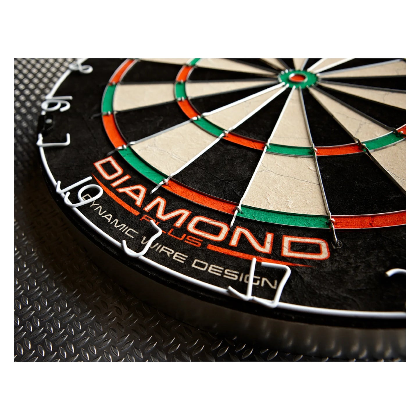 Winmau Diamond PLUS Bristle Dartboard