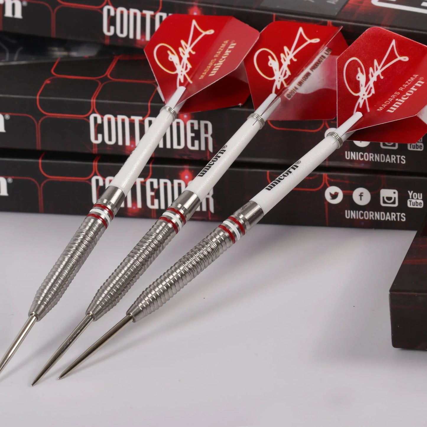 Unicorn Madars Razma Contender 25g Darts